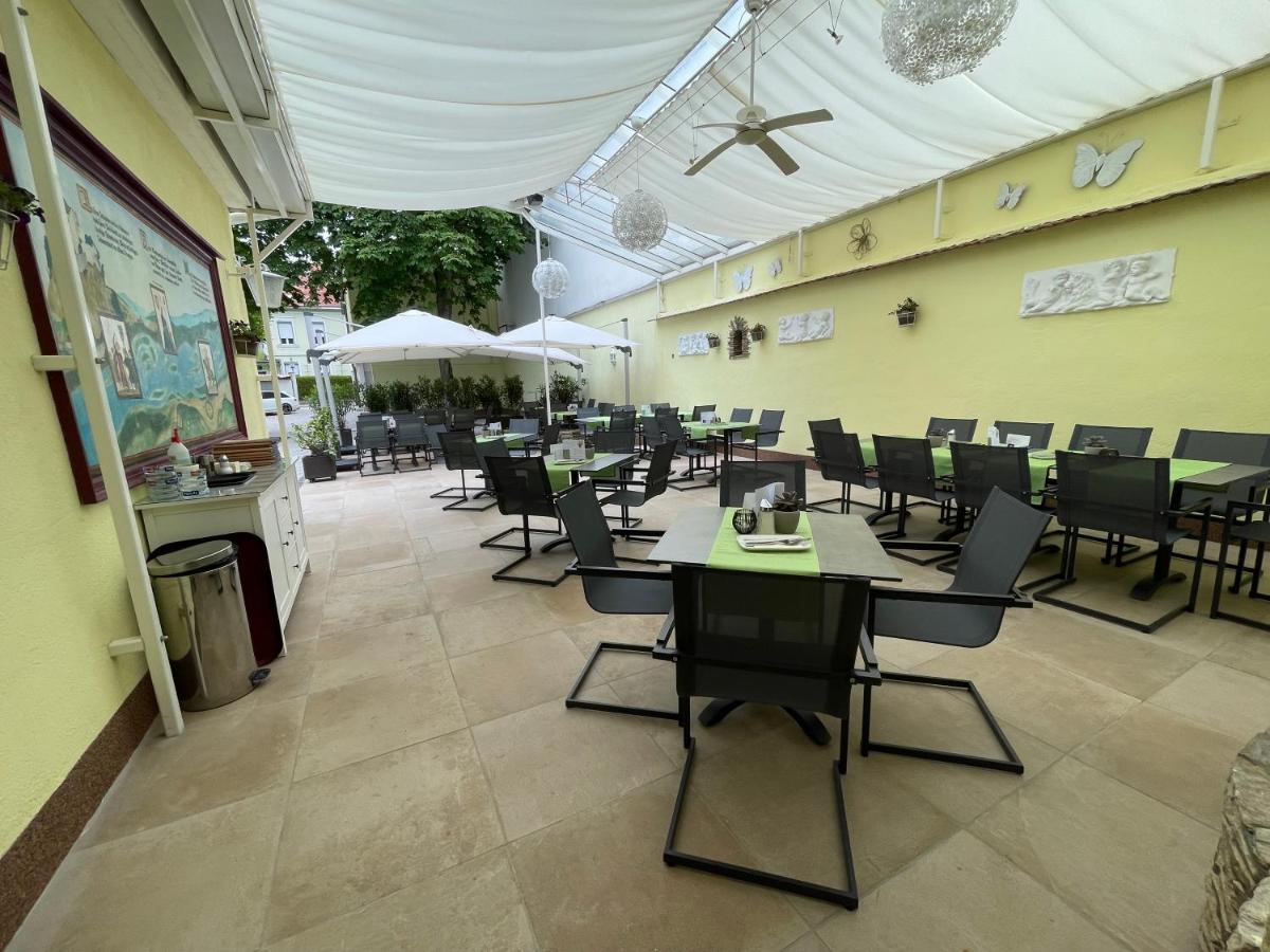 Gasthof Roderich Hotel Langenzersdorf Buitenkant foto