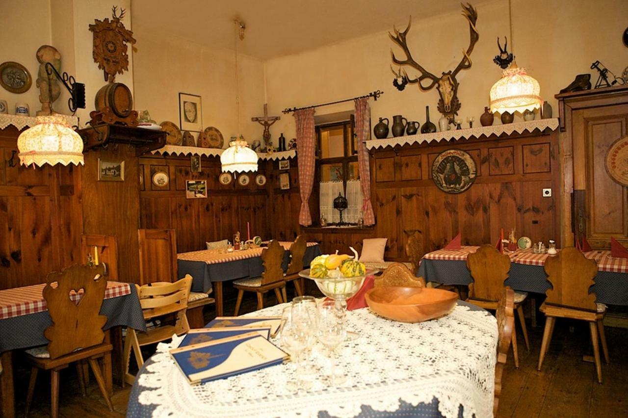 Gasthof Roderich Hotel Langenzersdorf Buitenkant foto